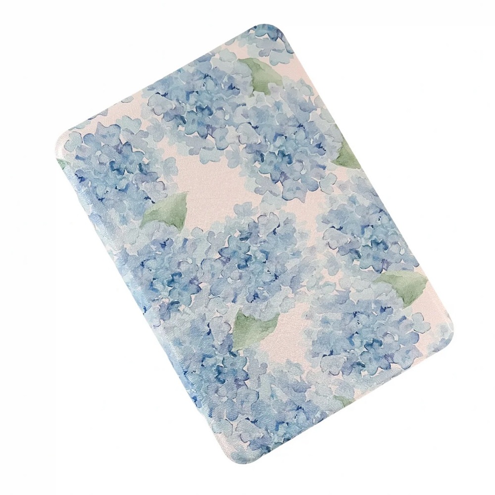 Bookish Goods Nantucket Hydrangea Kindle Case - 11th gen paperwhite